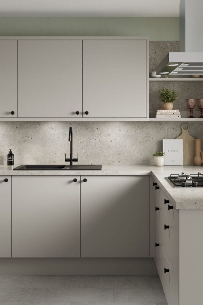 کابینت کلاسیک کرم رنگ